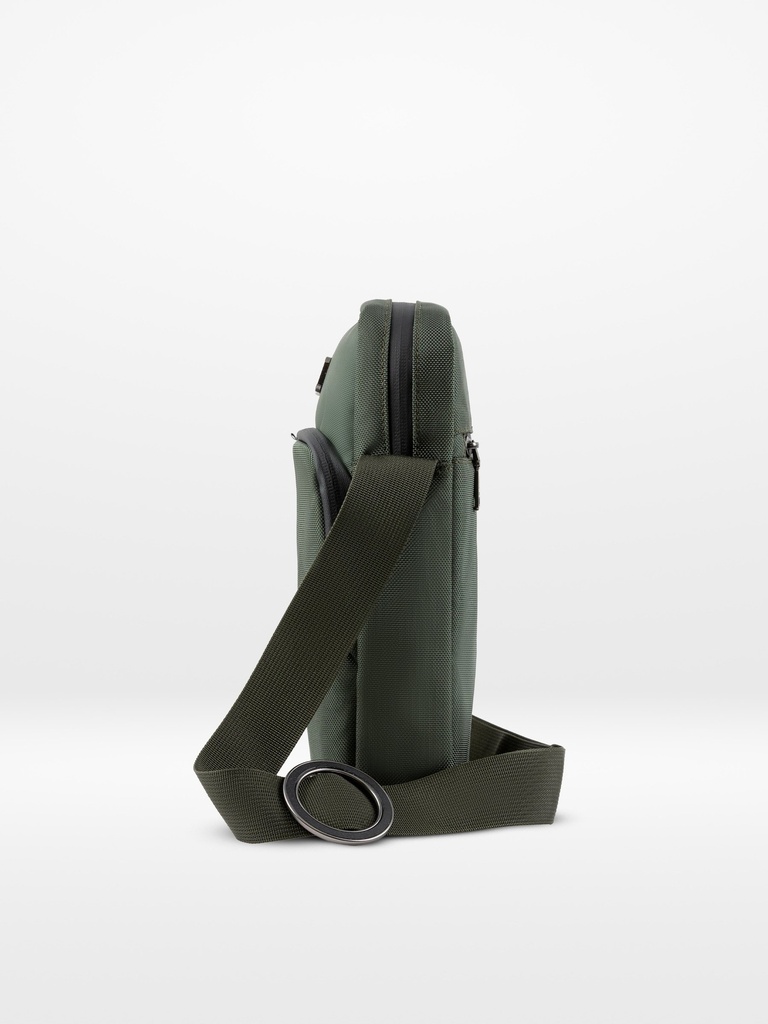 O-Cross Lightweight Travel Bag