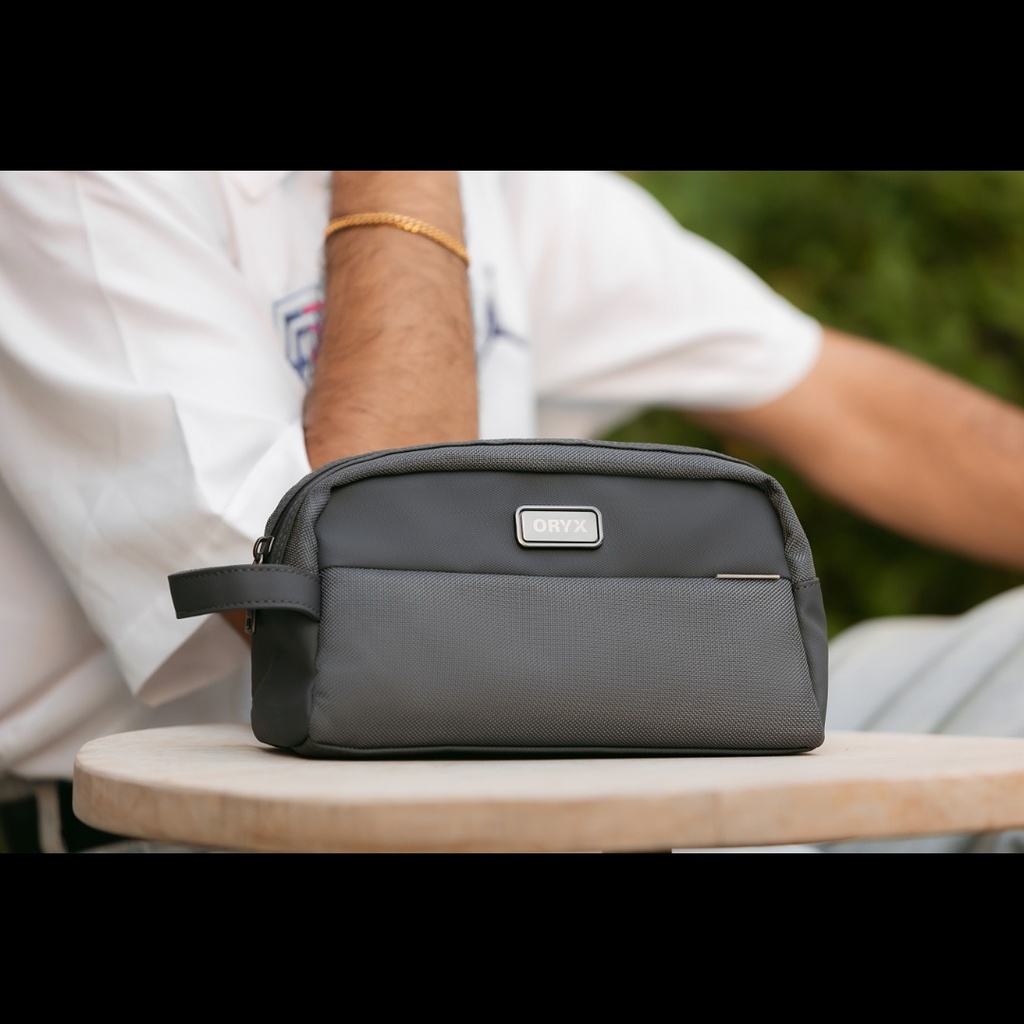O-Pouch Modern Essentials Bag