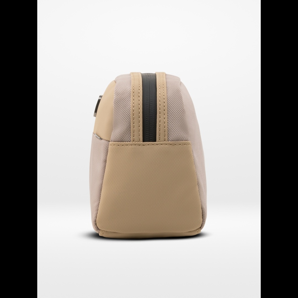 O-Pouch Modern Essentials Bag