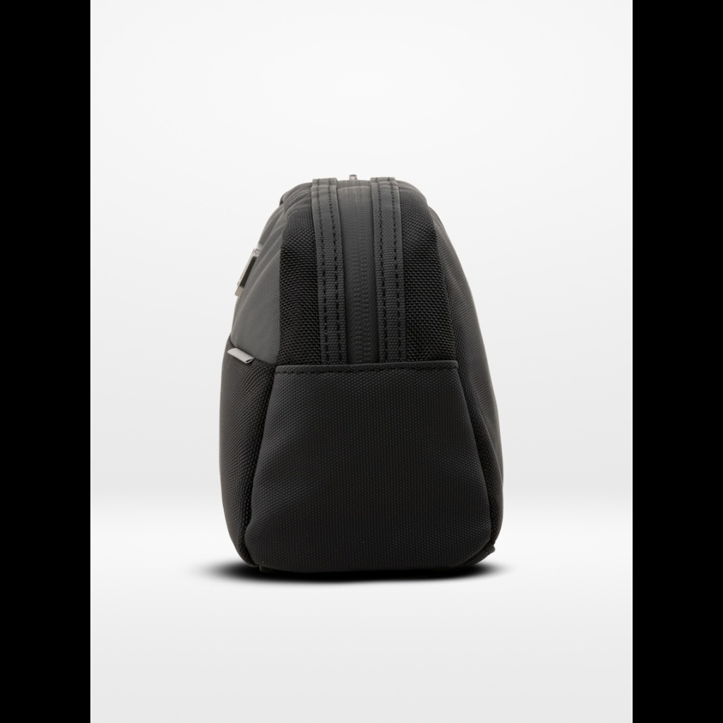 O-Pouch Modern Essentials Bag