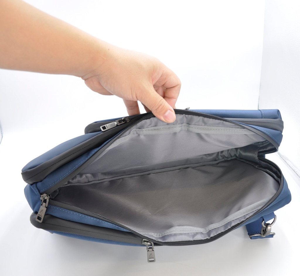O-AlphaBag – Stylish 3-in-1 Travel Bag